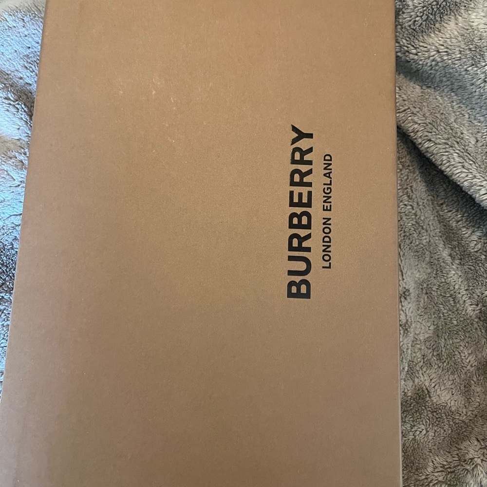 Burberry Sling Back flats - Picture 8 of 13